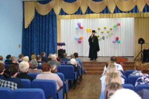 Представитель Переславской епархии поздравил с 25-летним юбилеем КЦСОН ПМР _04